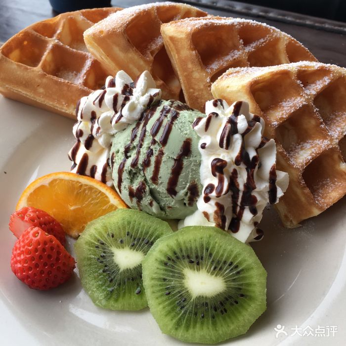 水果冰淇淋松饼