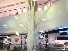 -常熟路(地铁站)