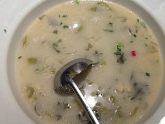 -严记小天府酸菜鱼(西四路店)