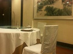 -顺峰海鲜酒楼(省府店)
