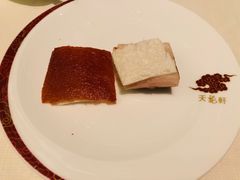 化皮乳豬件-天龙轩(香港丽思卡尔顿酒店)