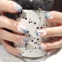 -UGIRL有个美甲