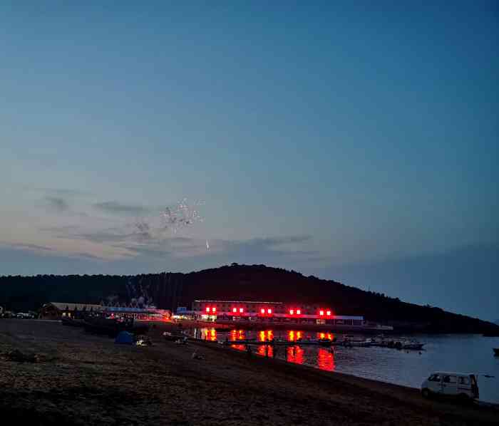 大黑石荧光海滩-"这个地方据说有荧光海滩,但我从来没见过荧.