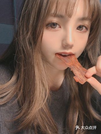 周浦某家小馆子 本来想吃隔壁家的 结果刚消完毒味道很大