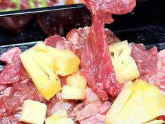 -哈哈碳都·牛肋条无限自助烤肉(台江万达店)