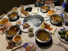 -欢乐时光烤肉火锅自助(龙岩新罗万达店)