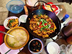 -富正毅三下锅·湘西韵味(天门山索道店)