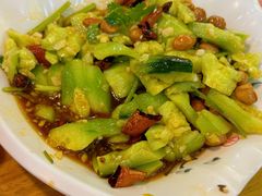 -亿牌牌东北烧烤(怀特店)