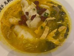 -渝是乎酸菜鱼·川渝小炒(新世界百货望京店)