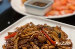 Fresh Mushroom Stir-Fried Beef