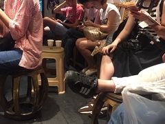 等位区-纸盐河码头火锅(十八梯店)