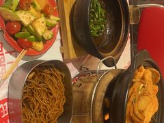 -老表记广西宵夜螺蛳鸭脚煲(东盟店)