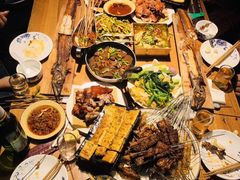 -东北小板凳地摊烧烤(泰来街店)
