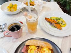 -théATRE茶聚场·餐厅(环球金融中心店)