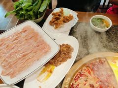 -小天鹅火锅·一线江景洪鼎旗舰店(洪崖洞店)