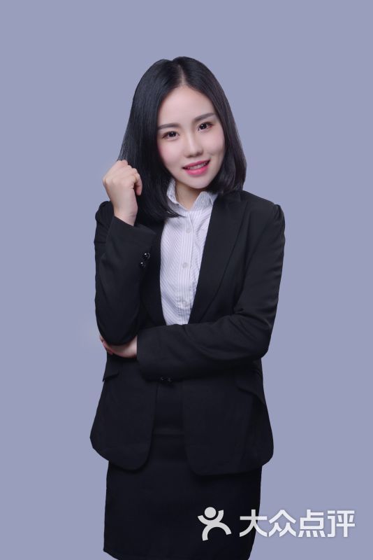 多芬艺术学校(青山校区店)-美术课教师王老师图片-武