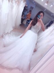 -Flora婚纱礼服定制租赁店