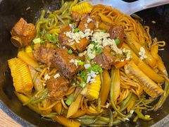 精选肋排焖面-金豆角砂锅焖面(安贞店)