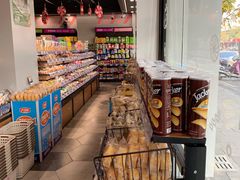 -老婆大人量贩零食连锁(萧山临浦店)