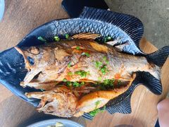 蜜桃烤鱼-蜜桃餐厅·伴山(湖滨商业街店)