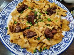 -壹阁胡羊焖饼(特色小吃街店)