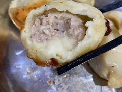 -黄阿姨锅贴大王(万航渡路店)