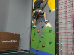 -嗨马乐动室内潮玩运动·团建·轰趴·桌游(南丰汇店)