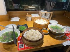 -馋三尺蟹粉小笼(人民广场店)