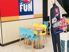 -DQ·蛋糕·冰淇淋(海伦国际店)