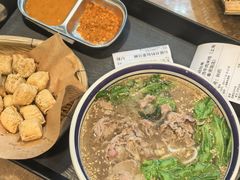 -云阿蛮云南生烫牛肉米线(奉贤路店)