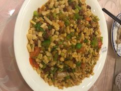 -马尔龙新疆饭店·清真(瑞景店)