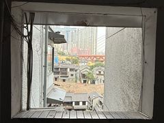 -白象居