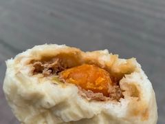 咸蛋黄超人包-老陶包子铺(南大西南村店)
