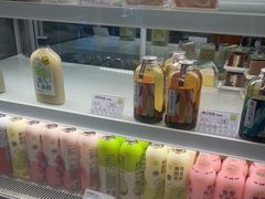 -奈雪的茶(湖滨银泰in77C区PRO店)