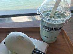 -抱抱地球咖啡馆(国家海洋博物馆店)