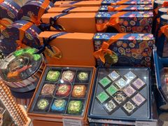 -VENCHI 闻绮(上海佛罗伦萨小镇店)