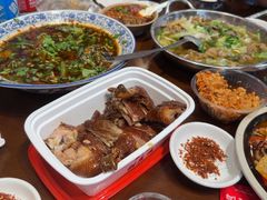 -谢老五跷脚牛肉·非遗传承店