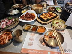 -草家酱蟹炭火烤肉店(珲春南路一店)