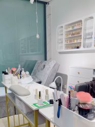 -丽心自助美甲美睫