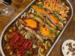 -老东镇啤酒屋海鲜加工·蒸汽海鲜·海鲜烧烤(台东店)