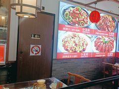 -川流不息·地道川菜·小龙虾(新松江路店)