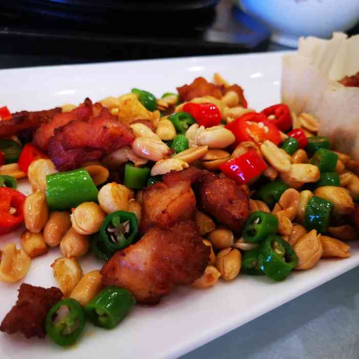 堃记重庆宴(铜元道店)-"[薄荷]环境:环境比南滨路那家店要好很多.