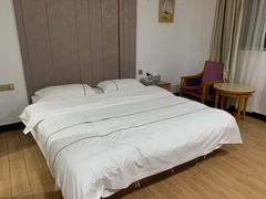 -鑫雅居公寓(广州南站地铁站店)