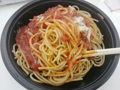 -全家便利店(襄阳南路店)