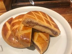 榴莲味玫瑰鲜花饼-云海肴·汽锅鸡·云南菜(领展购物广场·中关村店)