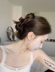 -AYO SALON