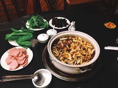 -东巴谷野生菌火锅餐厅