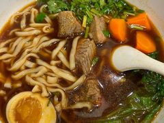 -康师傅私房牛肉面(申虹店)