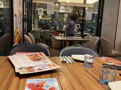 靠窗位-必胜客(广顺南大街店)