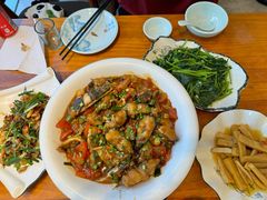 -梁姐啤酒鱼(兴坪古镇店)